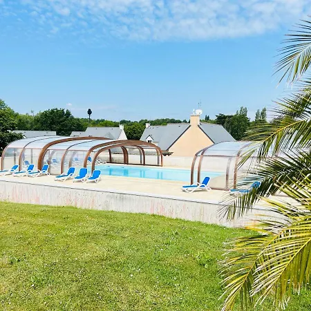 Odalys Residence: Seaside Retreat with Heated Pool in Morgat, Crozon Peninsula Exterior photo